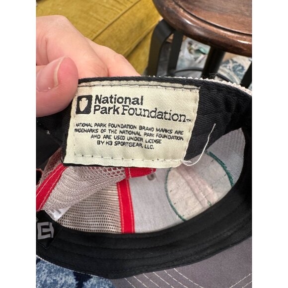 Yellowstone National Park Hat Snapback Baseball Cap Gray Black Bison Trucker - Picture 5 of 5